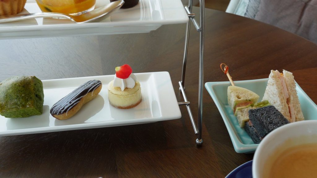 アフタヌーンティーのスイーツ
