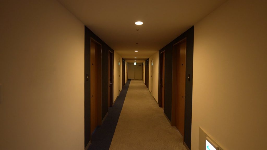 客室フロアの廊下