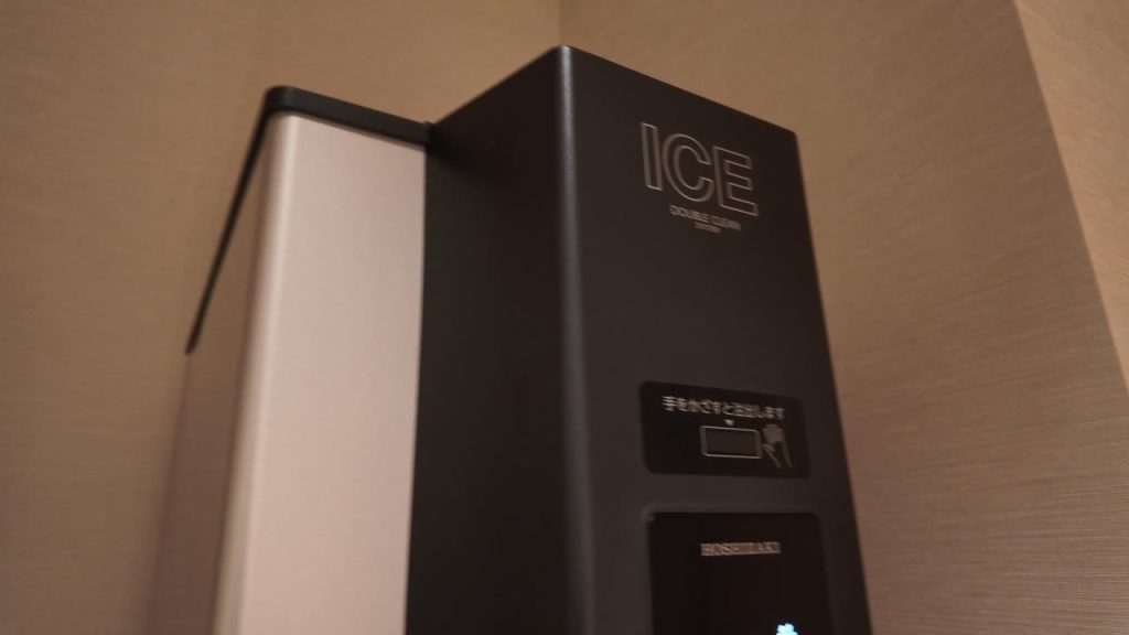 各フロアのウォーターサーバー兼製氷機