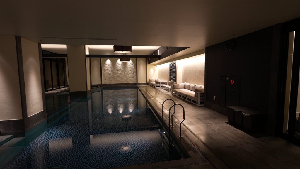 インドアプール
