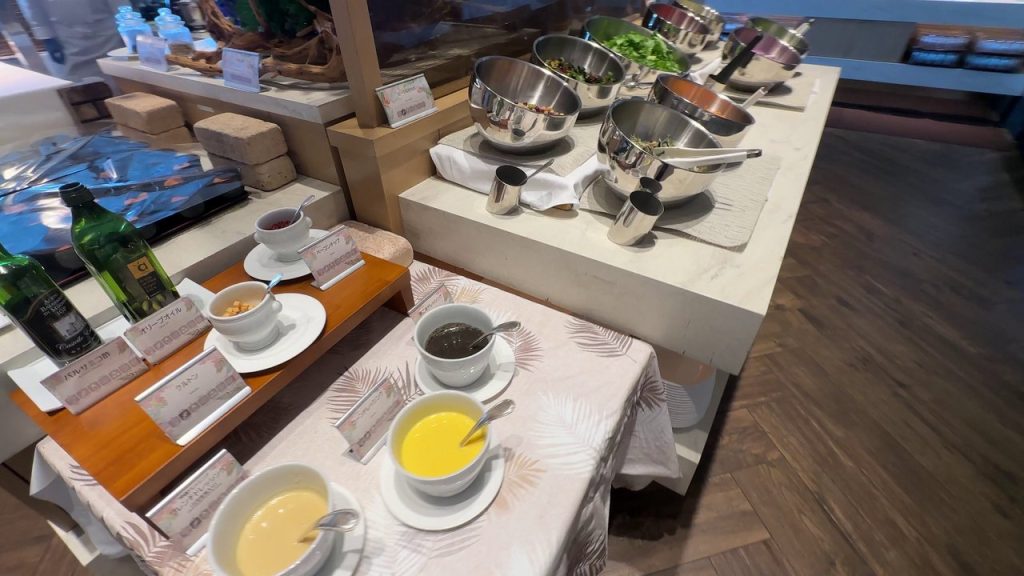 サラダのコーナー