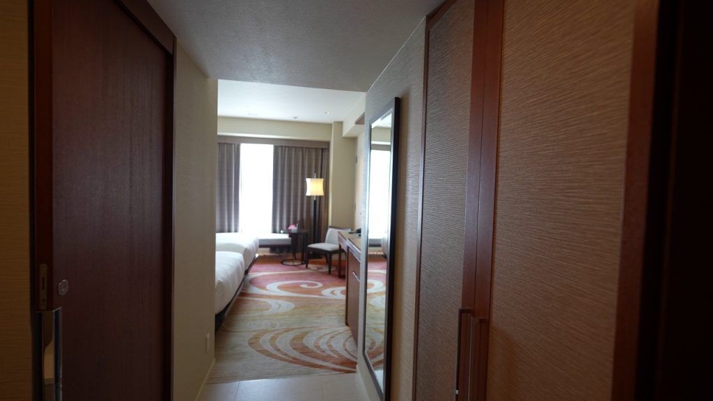 クラブデラックスツインの入口