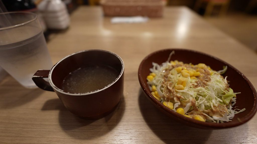 スープとサラダ