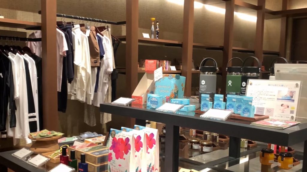 品ぞろえ豊富なお土産屋さん