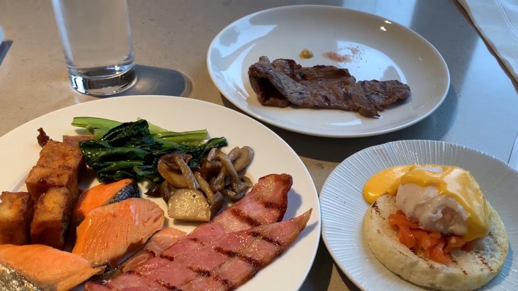 朝食