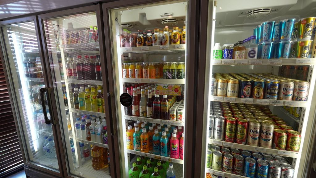 ショップの飲み物コーナー