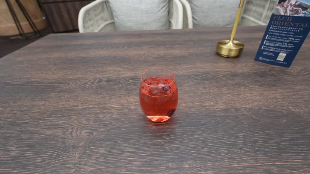 ウェルカムドリンクのハイビスカスティー