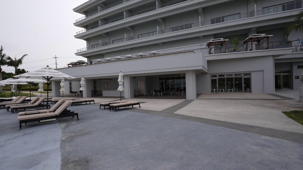 屋外プール