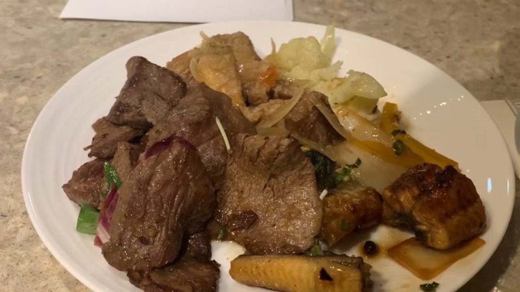 ラウンジの軽食