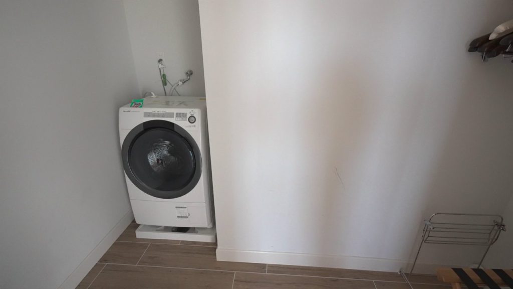 部屋の洗濯機