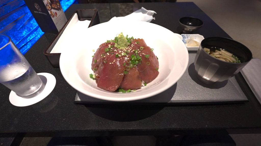 沖縄マグロの丼